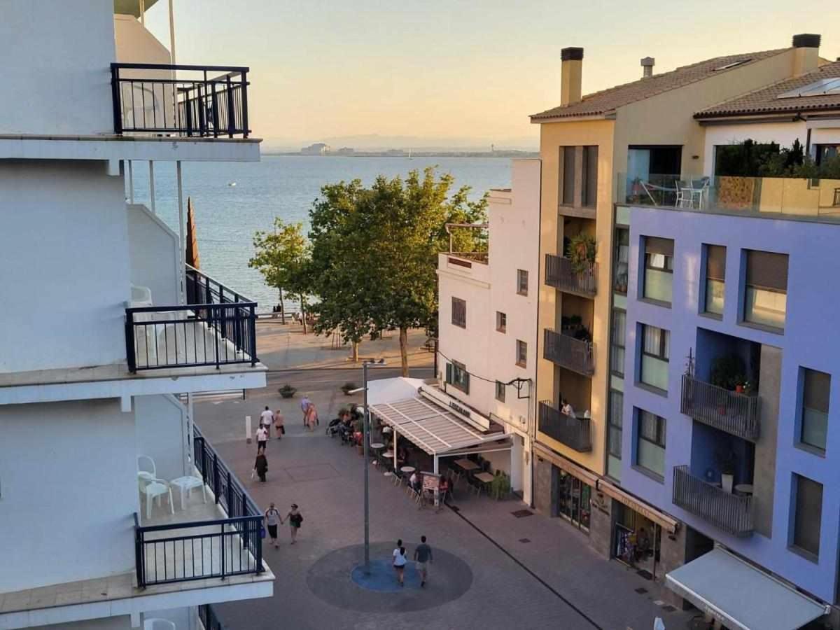 Roses Casc Antic Sl Sant Elm 4 Apartment Exterior photo